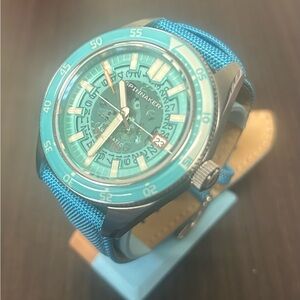 Spinnaker Severn Dive Watch, Turquoise with three bands